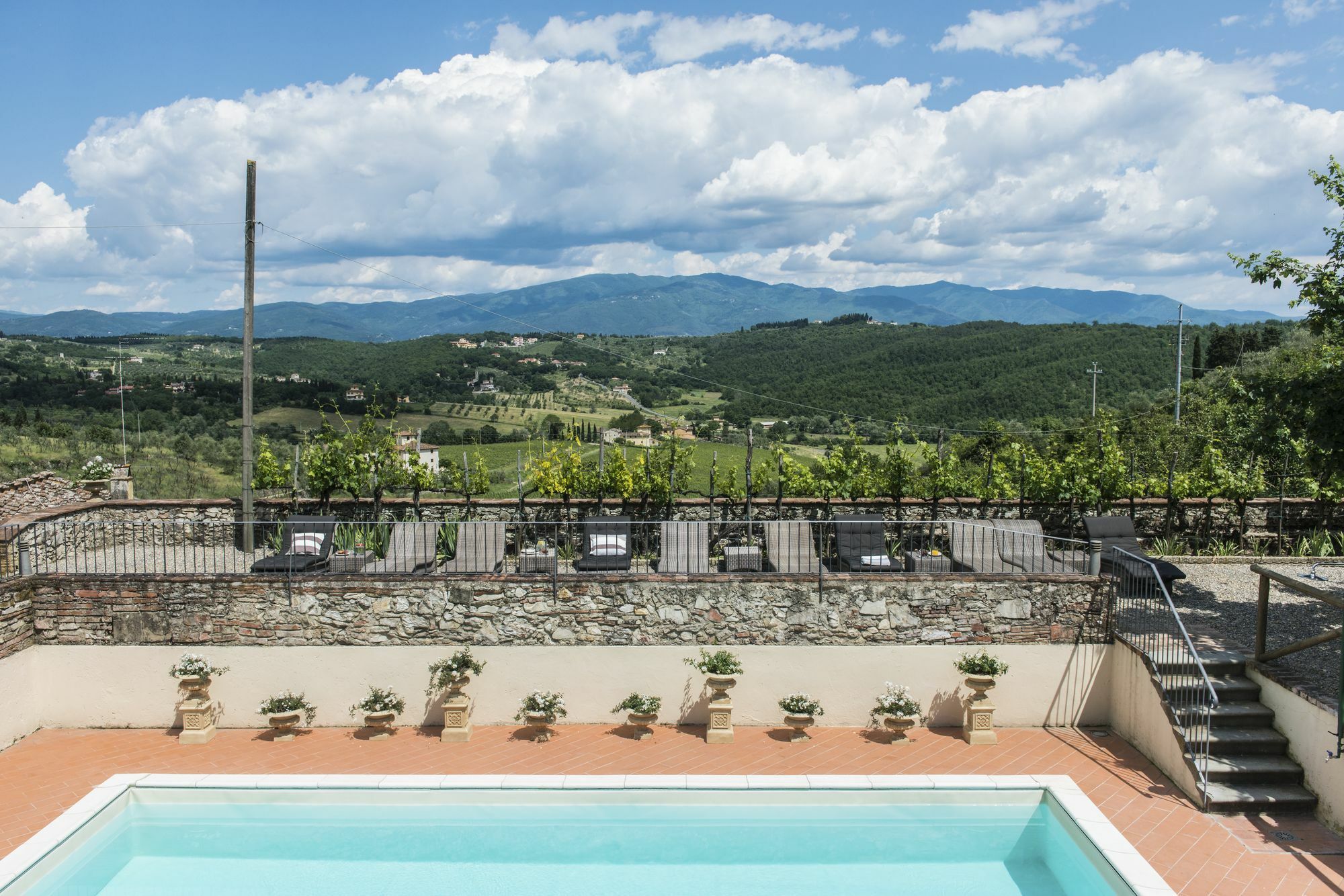 Готель Torre A Cona Wine Estate San Donato in Collina Екстер'єр фото